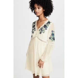 Cupcakes and Cashmere Lynsey Dress